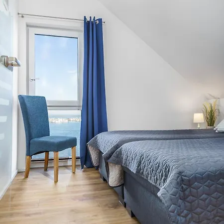Apartment Lungomare Oro, Penthouse Am Yachthafen, Traum Meerblick, Hunde Erwuenscht